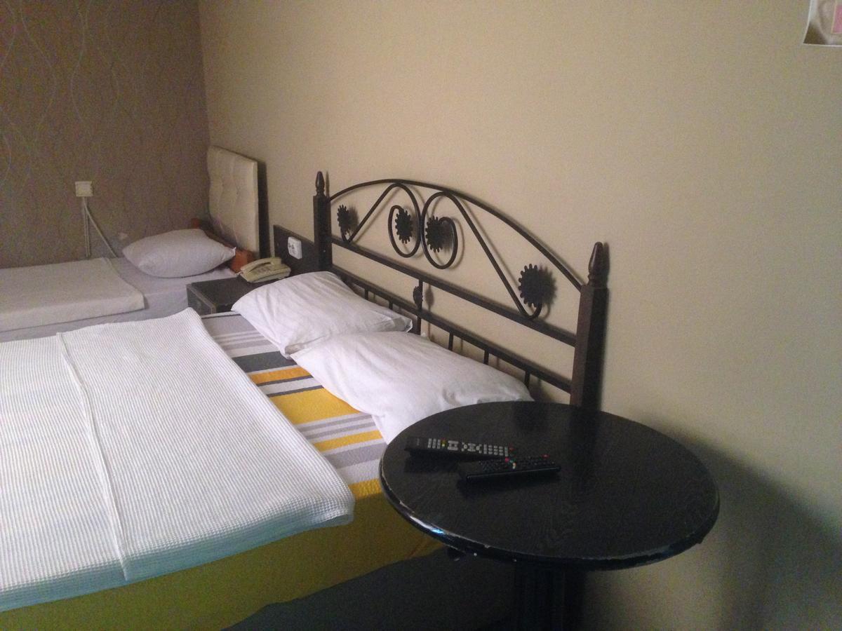 Hotel Haymanali Сёке Экстерьер фото
